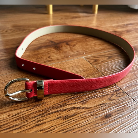 Horseshoe Buckle Size Small Belt - Picture 1 of 2